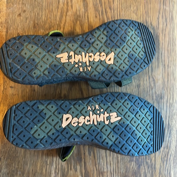 Nike Air Deshütz - Sig Zane - Picture 10 of 16